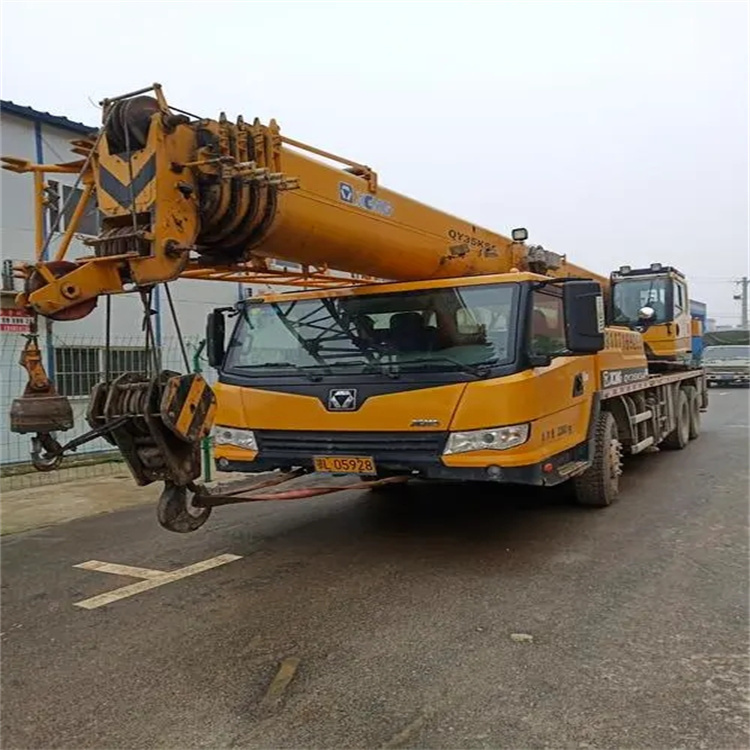 熊口镇吊车出租保险：全面覆盖，安全无忧