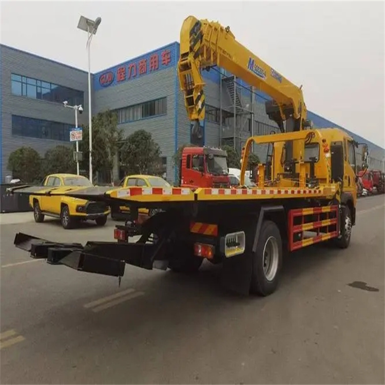 熊口镇附近小随车吊出租电话，轻松解决搬运烦恼